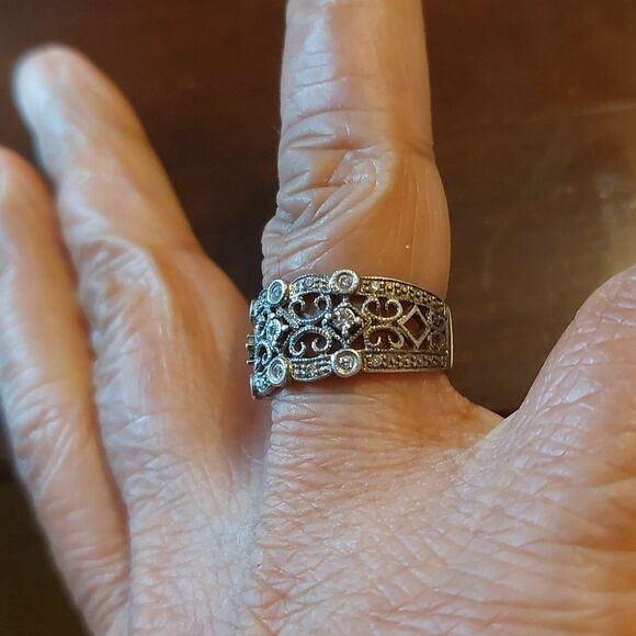 Natural Diamond Ring 1/8 ct tw Round-Cut Sterling Silver - Size 6.75 - Picture 3 of 3